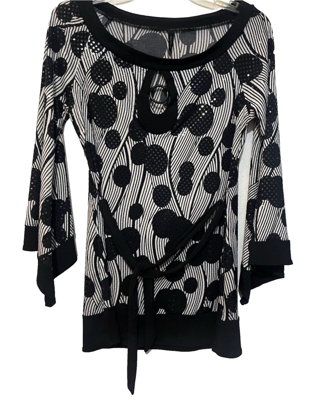 New Directions Black & White Sequin Optical Art Tunic Top mod, witchy perfect